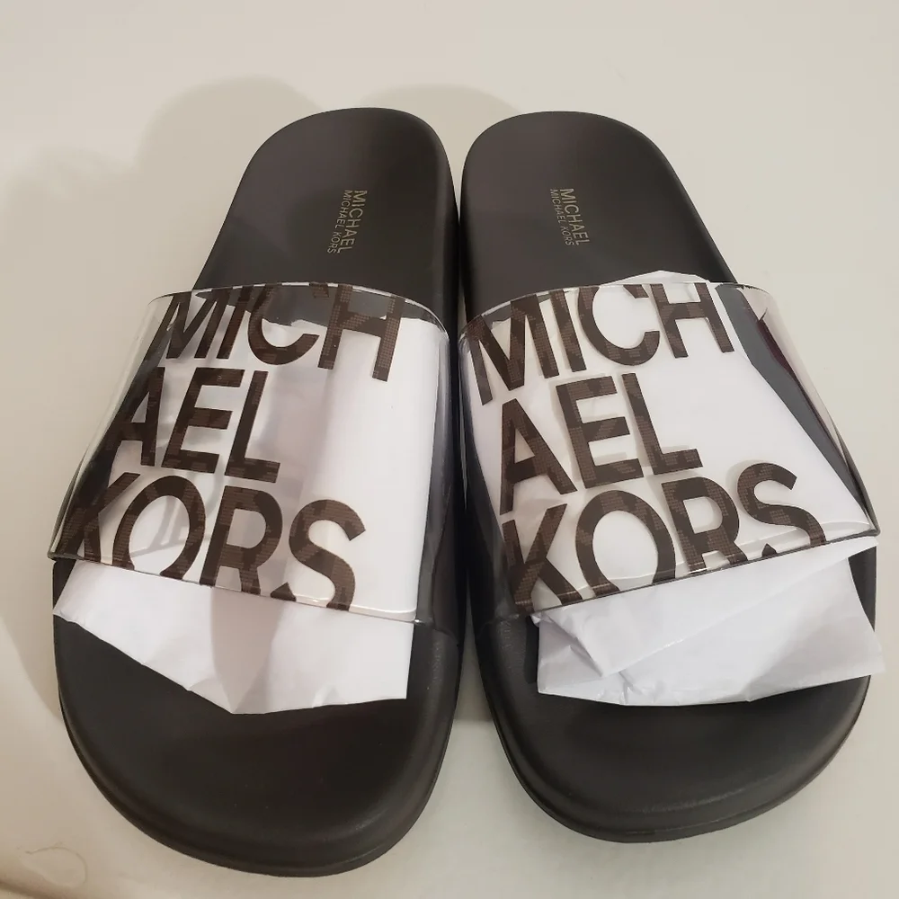 Michael Kors Gilmore Logo Print size 6 NWOT - Picture 3 of 10